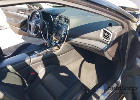 2017 Nissan Maxima 3.5 S z USA, uszkodzony, nr VIN 1N4AA6AP0HC365343